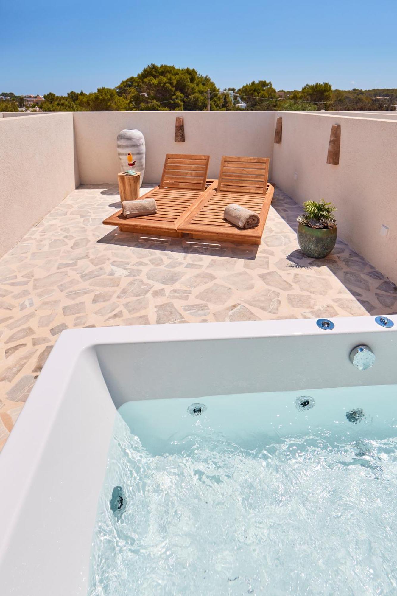 Mar Suites Formentera By Universal Beach Hotels Es Pujols Extérieur photo